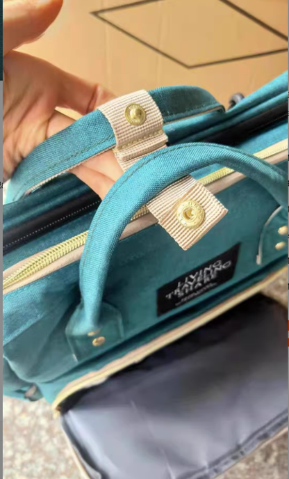 Large-Capacity Mommy Bag Elegance Lifestyle